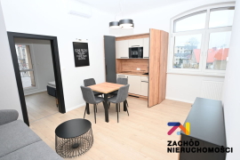 Atrakcyjny apartament z tarasem w centrum